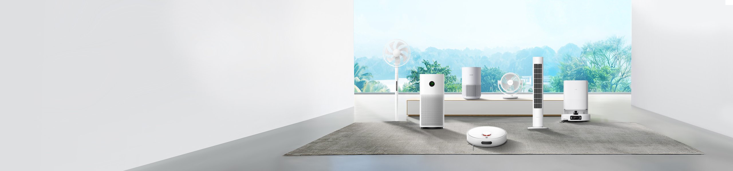 草原の上にテントがあり、その隣にテーブルといくつかの電子製品、携帯電話、ヘッドフォン、スーツケース、腕時計があります。背景は青空と水面です。