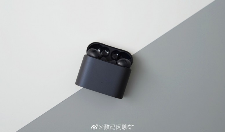 airpods pro noise cancelling db