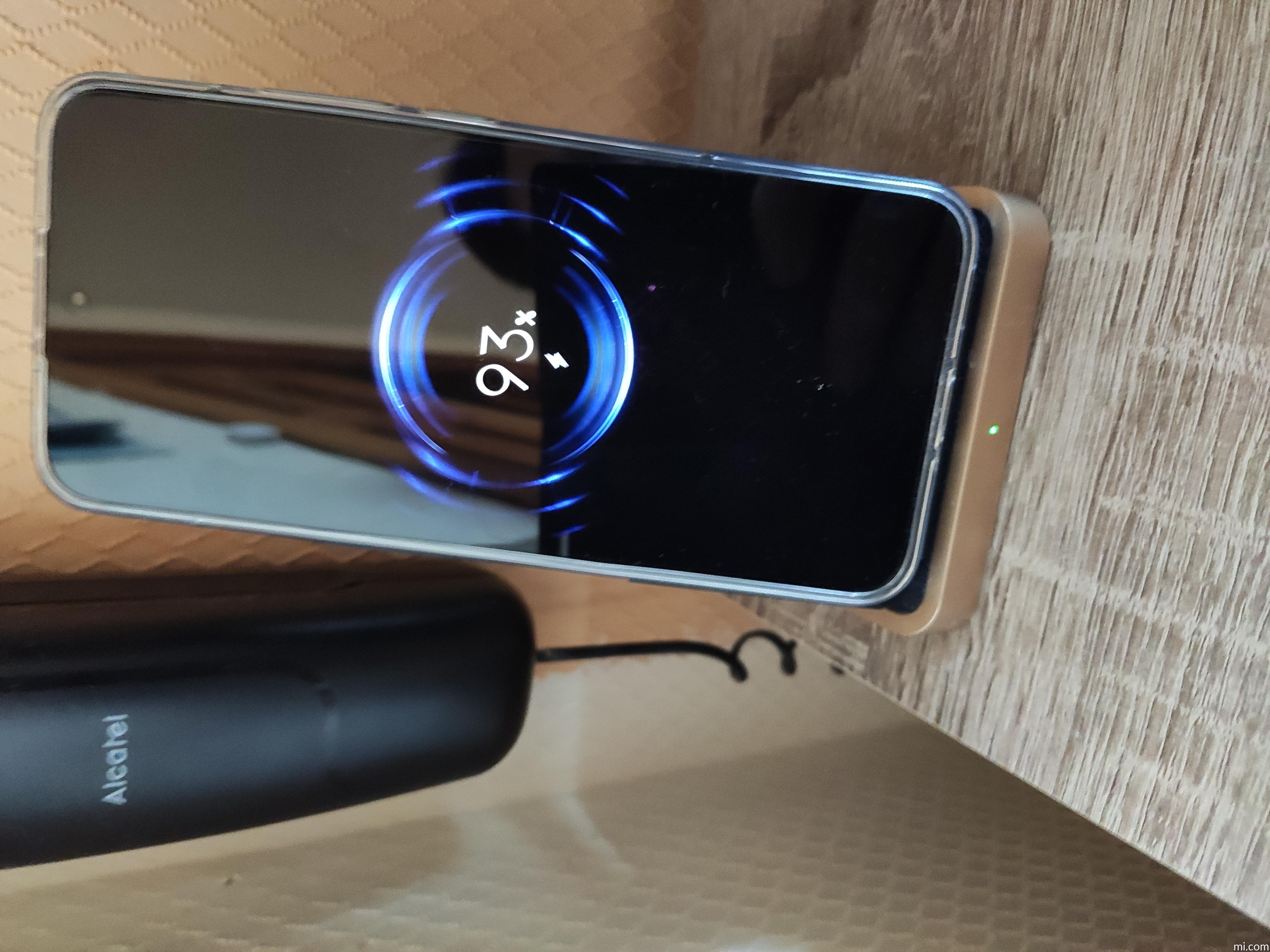 Xiaomi 50W Wireless Charging Stand - Xiaomi Россия