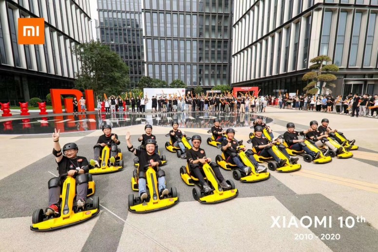 7f6653bf01.jpg Petite surprise pour les employées de Xiaomi Chine ce matin