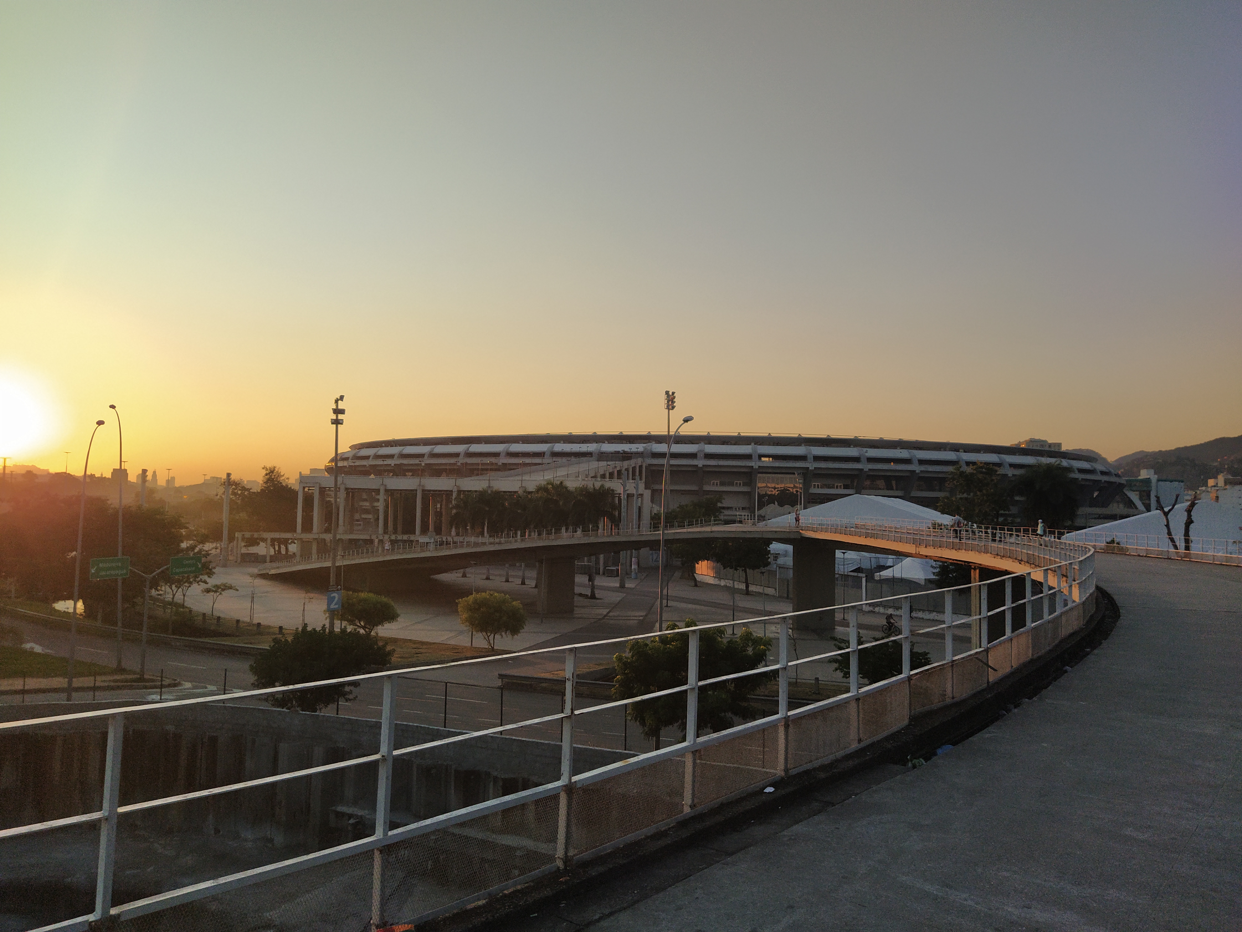 Nascer Do Sol No Maracana Rio De Janeiro Brasil Photography Mi Community Xiaomi