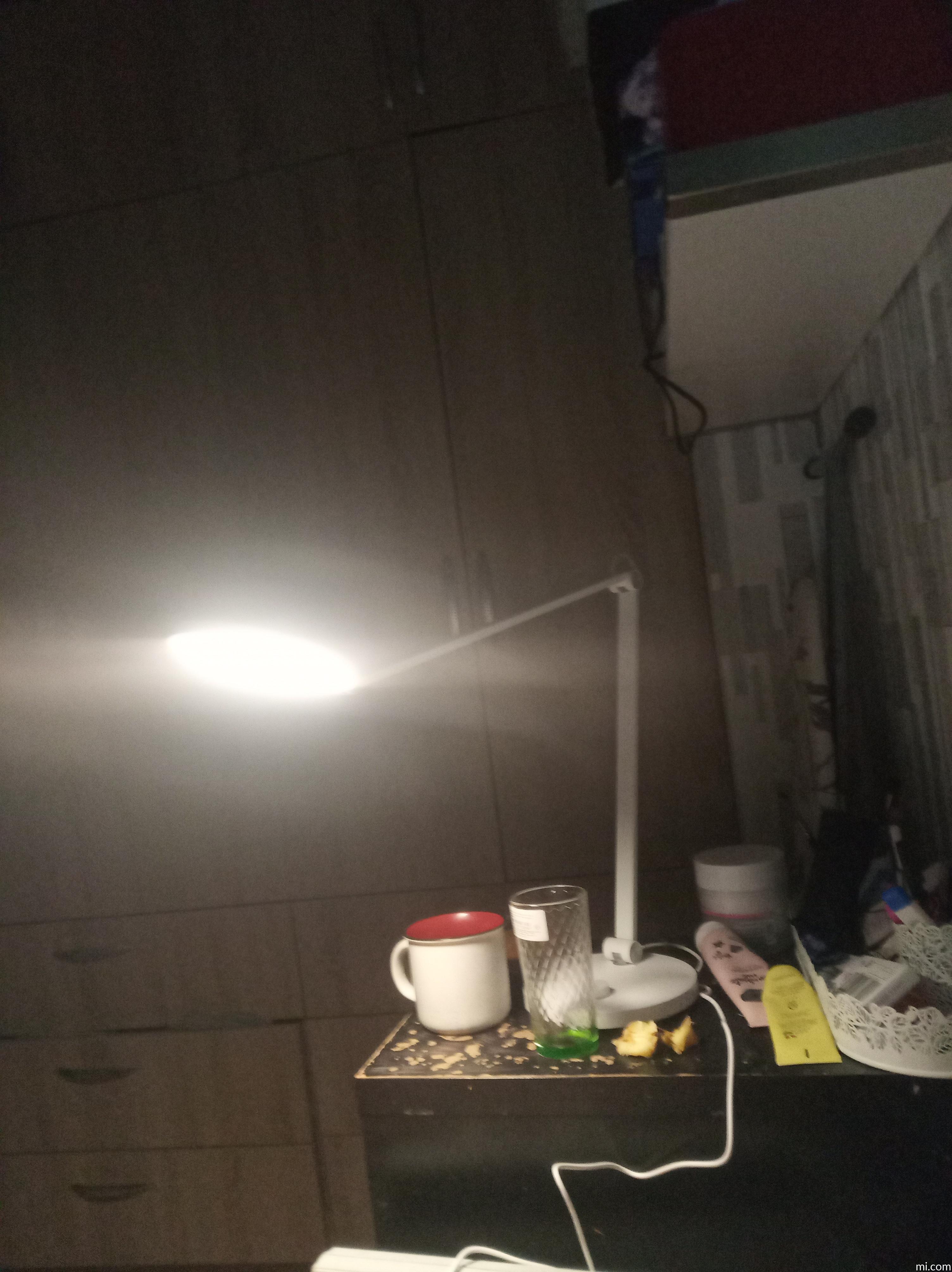 Mi desk best sale lamp pro