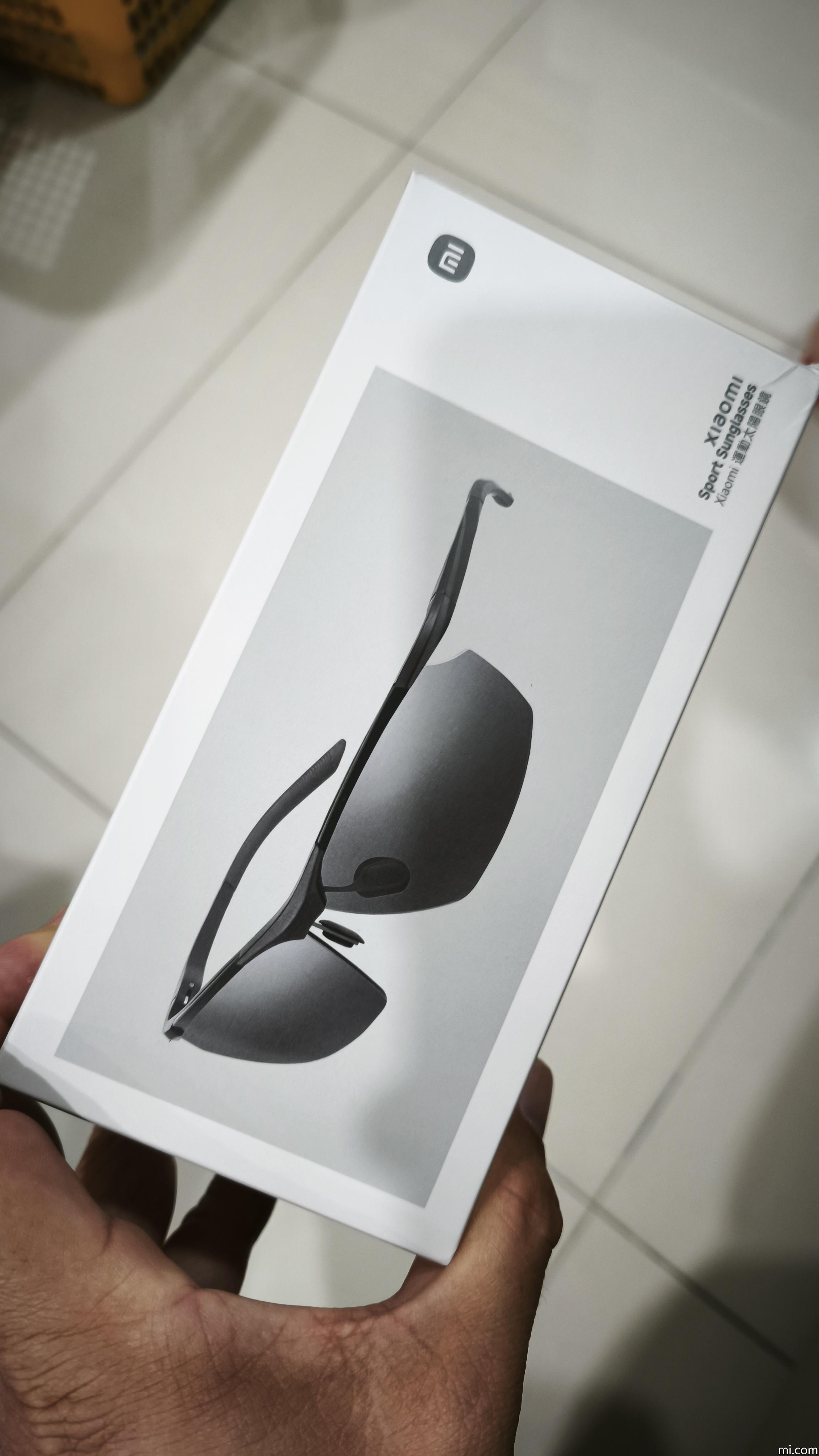 Xiaomi Mijia Sport Sunglasses Curved Nylon HD Polarizing Lenses UV400 Al-mg Alloy Frame from Other Health Appliances - price 38.7