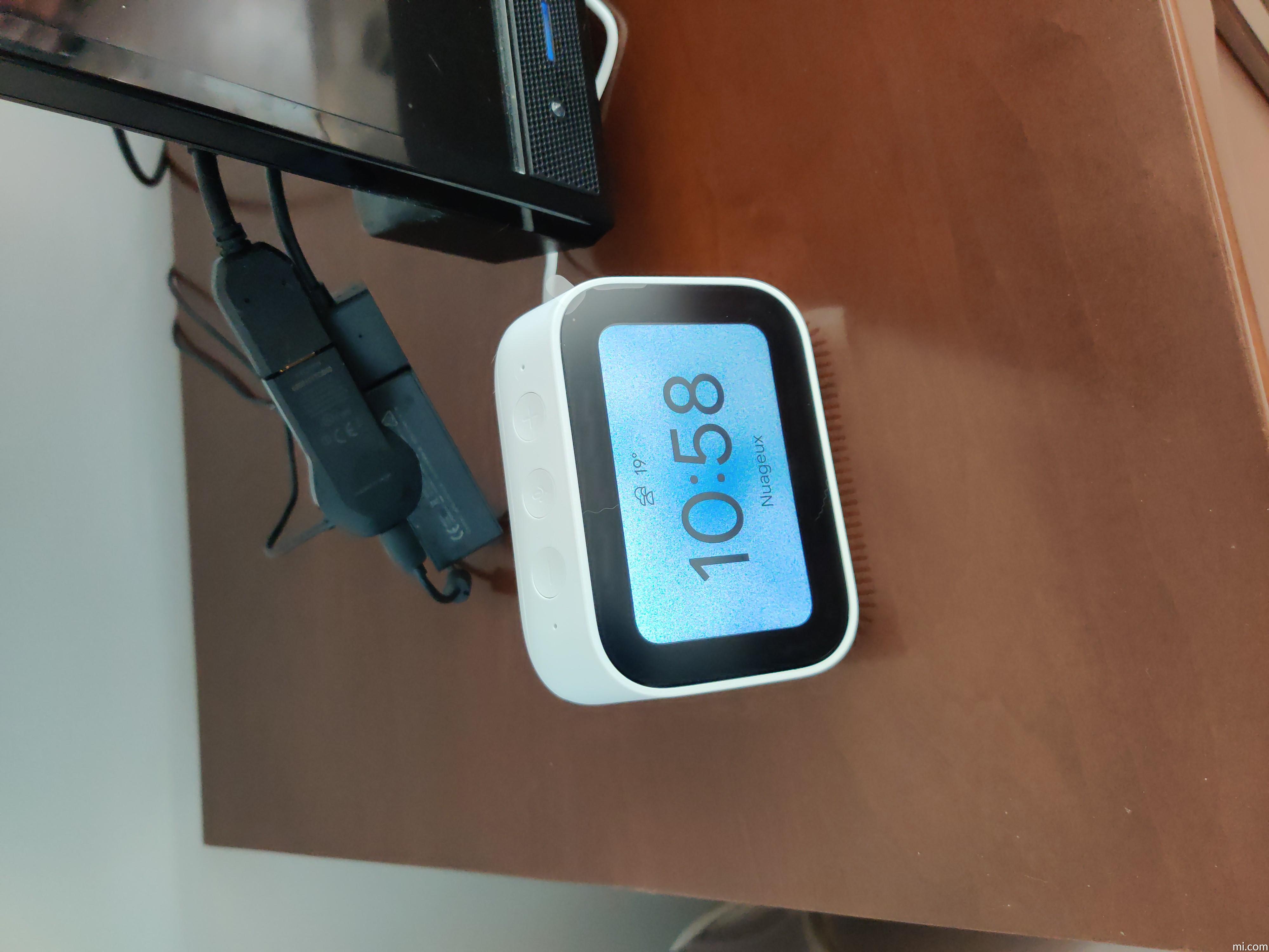Mi Smart Clock : un radio-réveil connecté chez Xiaomi très abordable