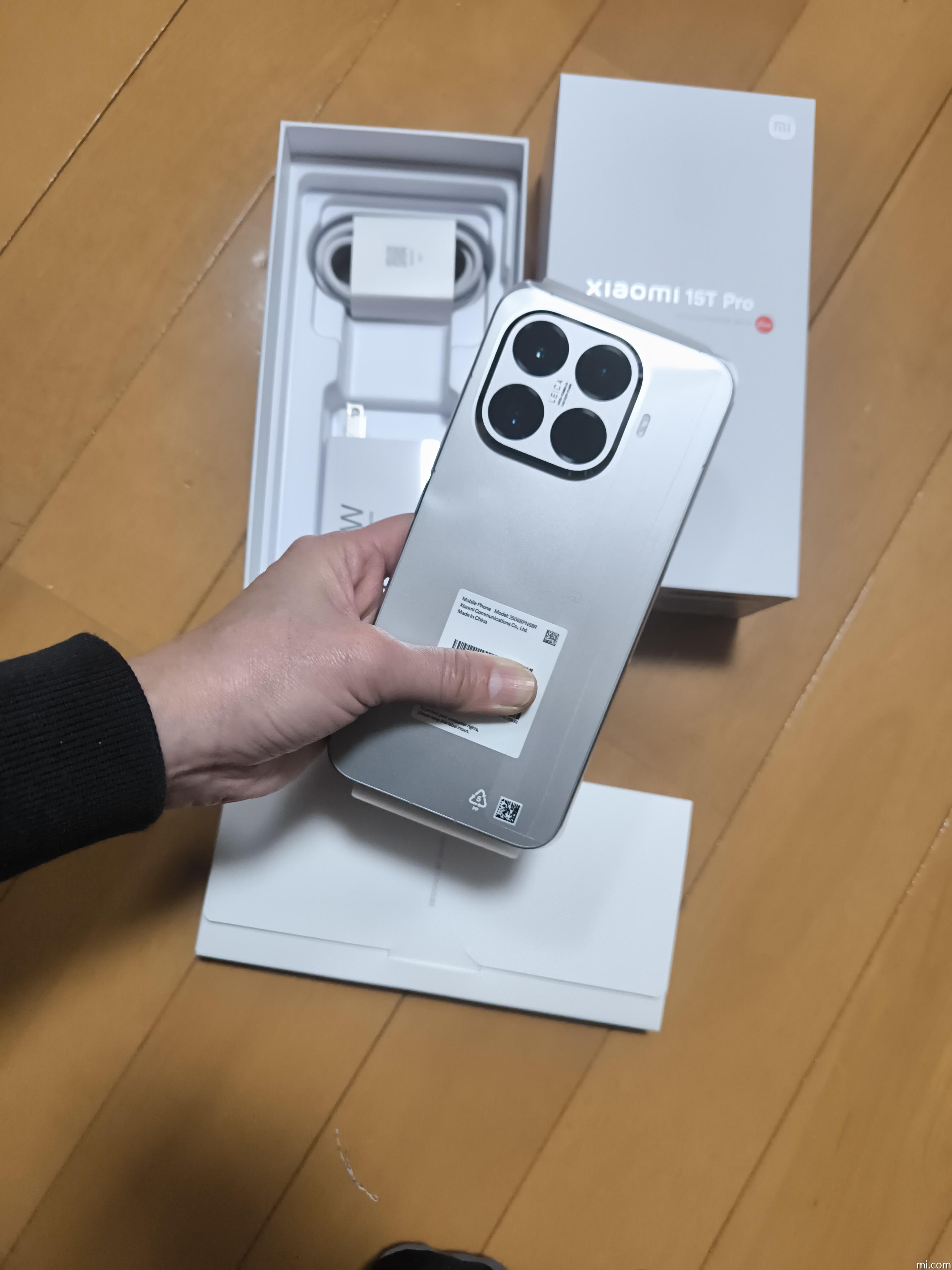 Xiaomi 15T Pro 仕様 – Leicaカメラ, HyperOS, 日本詳細