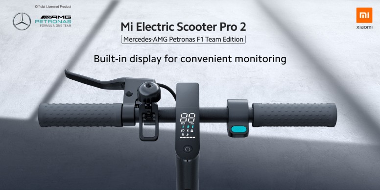 Handle.jpg Vroom Vroom, M365 Pro 2 Mercedes-AMG Petronas F1 Team Edition
