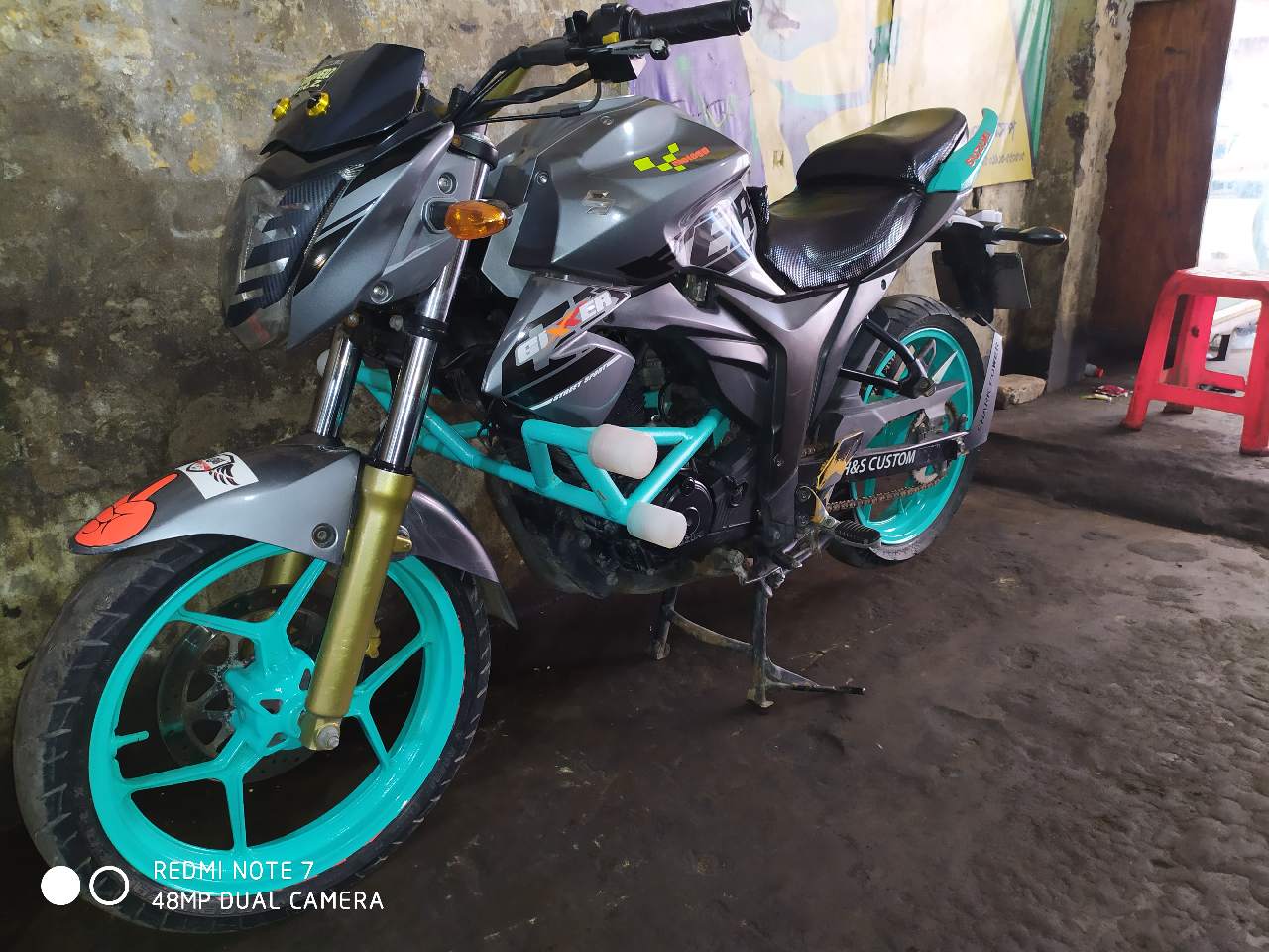 Gixxer 150 deals customized